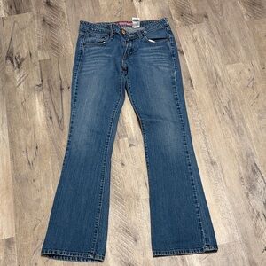 Classic Blue Levi’s Women's Jeans